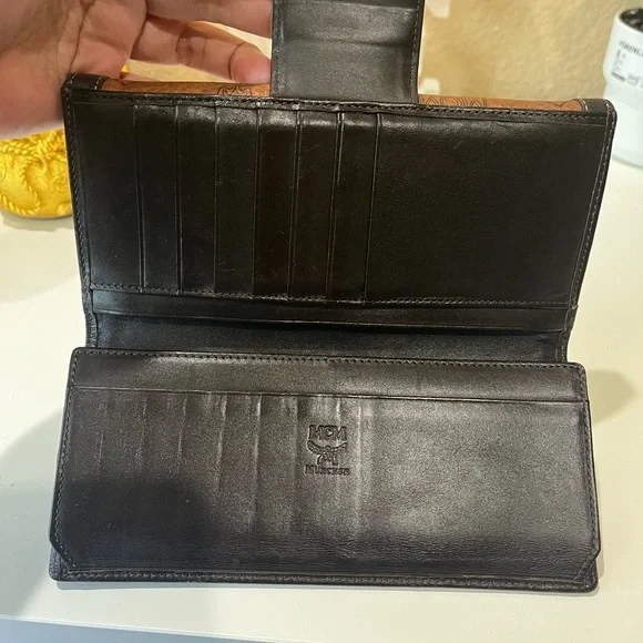 MCM COCOA VISETOS LONG WALLET - Picture 10 of 13